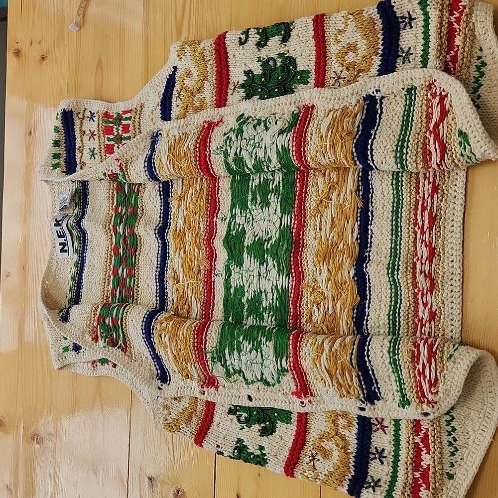 N.E.K. Vintage Christmas Holiday Knit Beaded Vest Womens Sz S - Picture 14 of 16